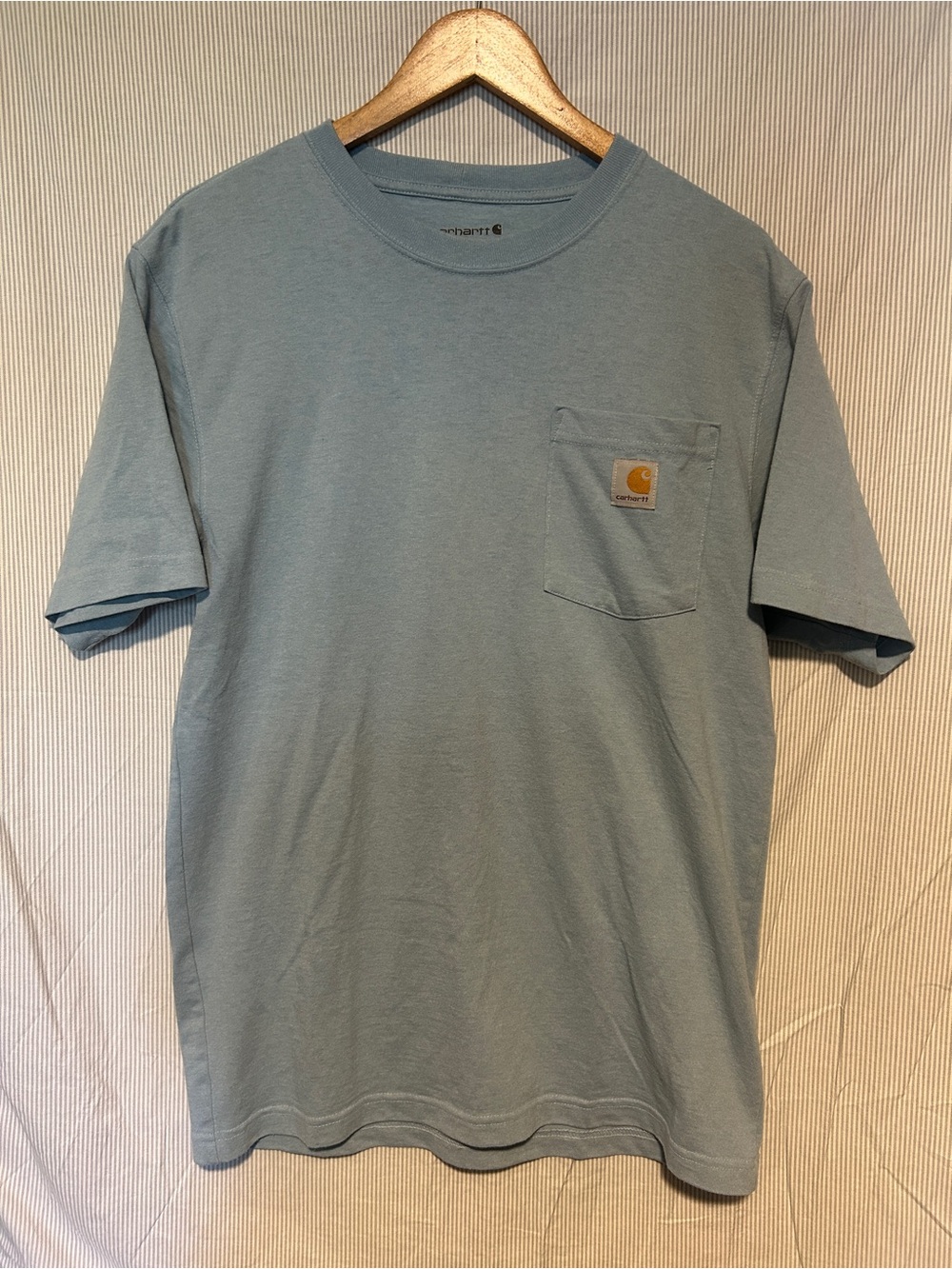 Carhartt Men’s Short-Sleeve Pocket Tee in Dusty Blue